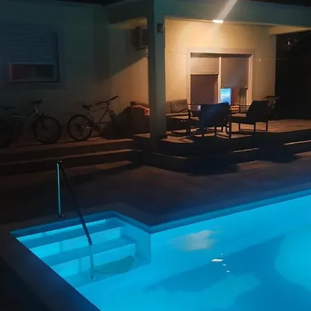 Villa Holiday Home Toni, Makarska- Vinjani