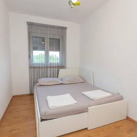 Holiday Home Toni, Makarska- Vinjani *